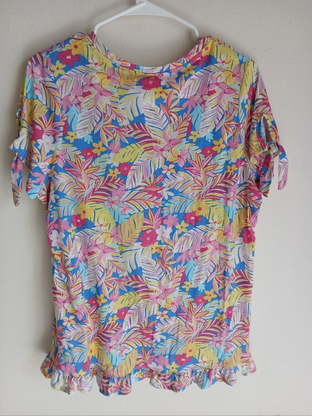 Stella Parker Top Size Large Floral Ruffle Hem